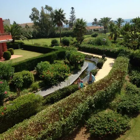 Beach In Elviria Marbella, Great Location With The Beach On Your Door Step Apartment *