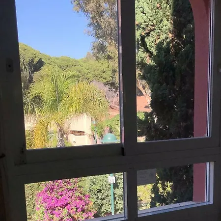 Beach In Elviria Marbella, Great Location With The Beach On Your Door Step Apartment *